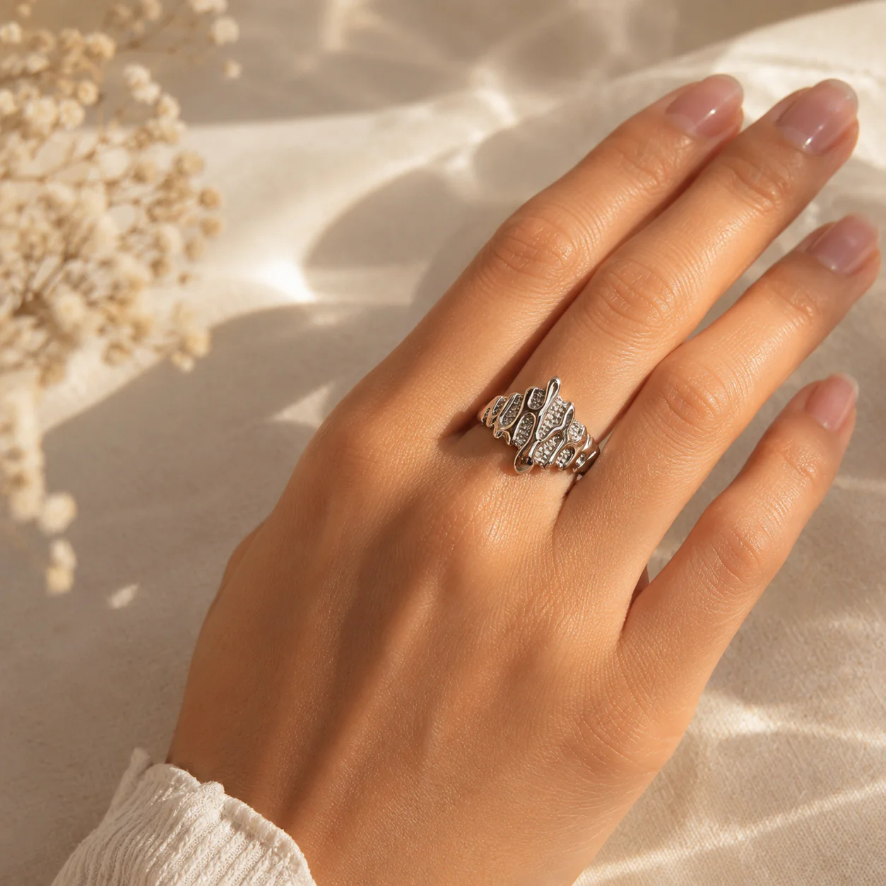 Abstract Wave Statement Ring - Image 4