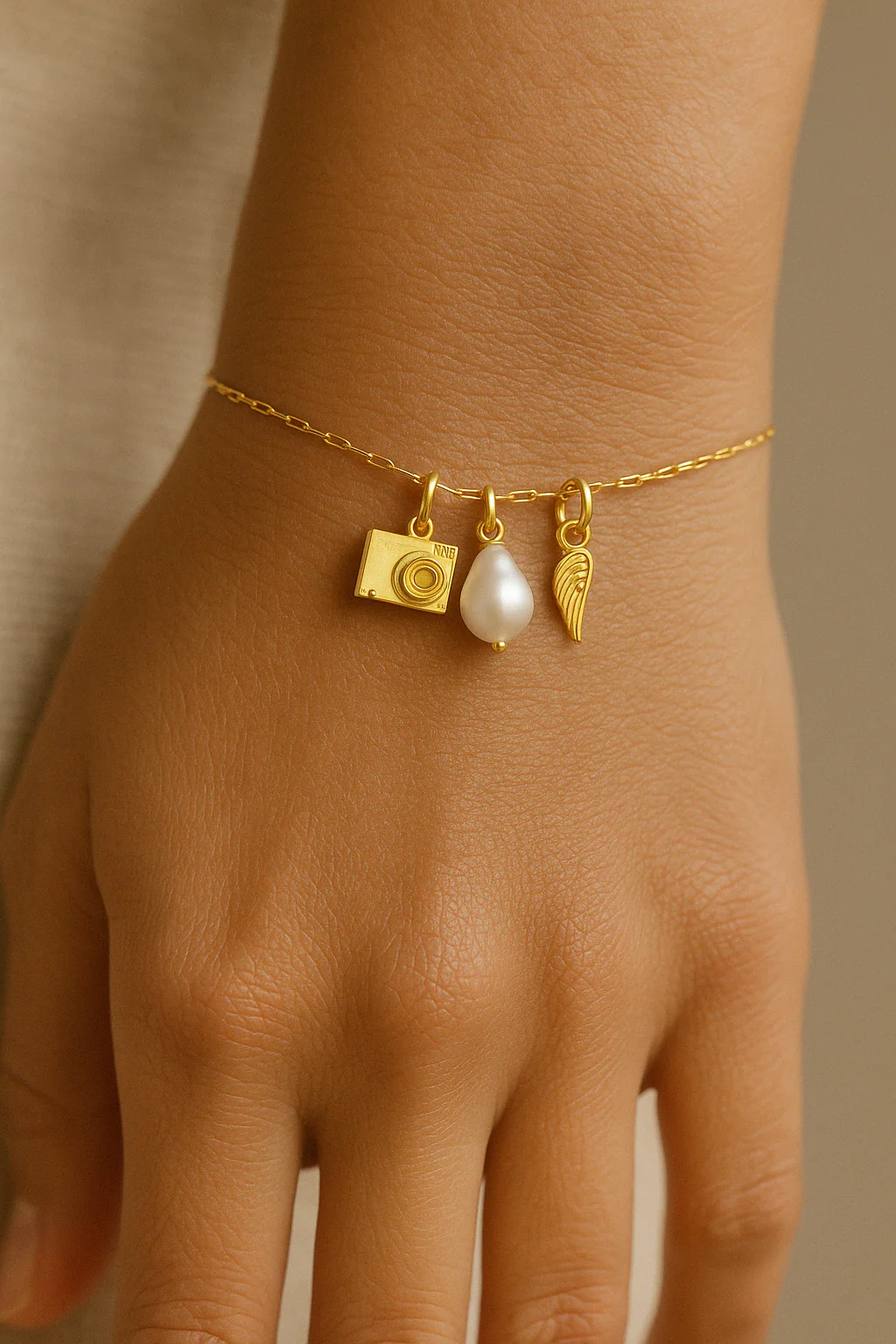 Camera Charm - Image 3