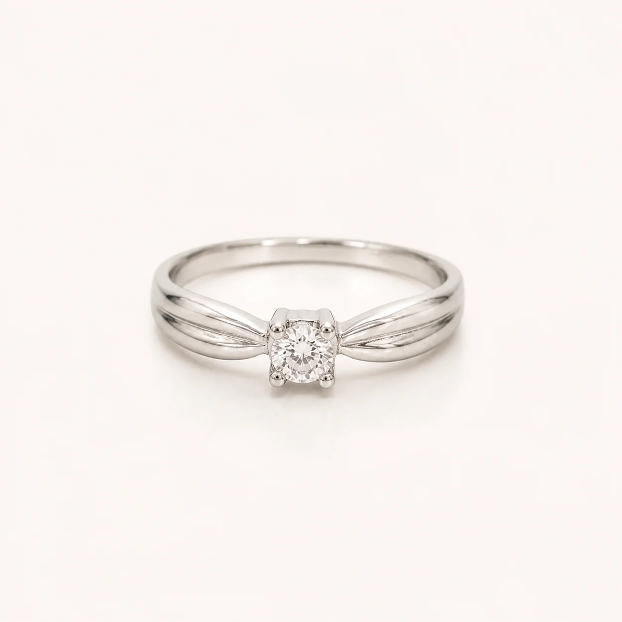 Astra Bloom Solitaire Ring - Image 4