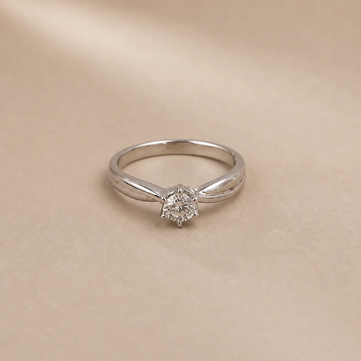 Aurielle Solitaire Ring - Image 3