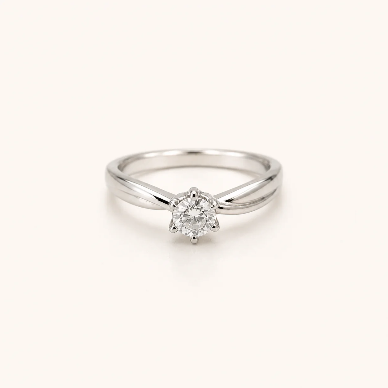 Aurielle Solitaire Ring - Image 4