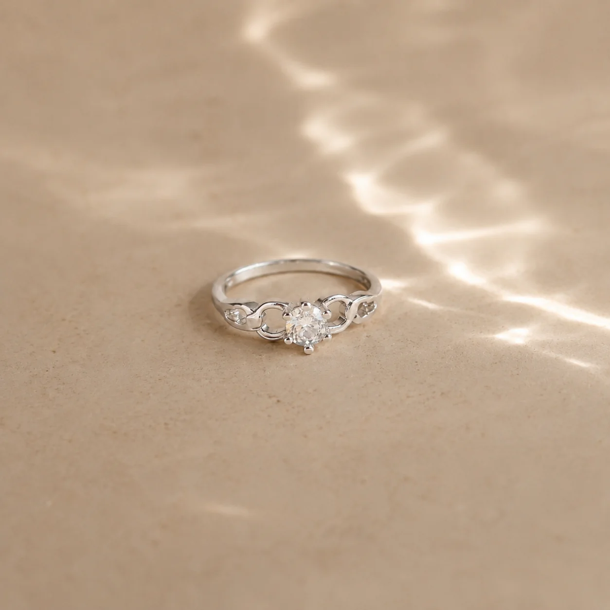 Celeste Link Solitaire Ring - Image 3