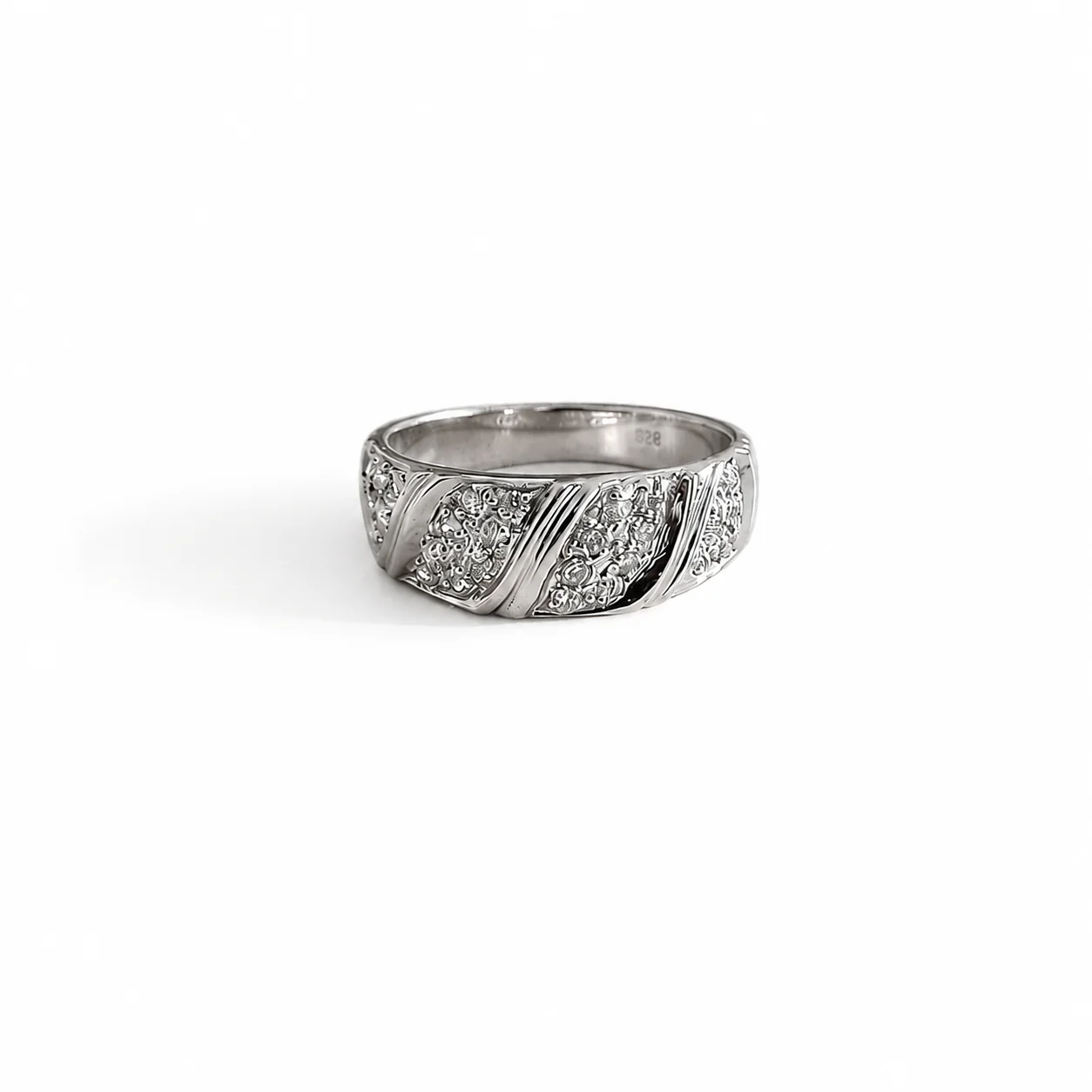 Celeste Wave Pave Ring - Image 3