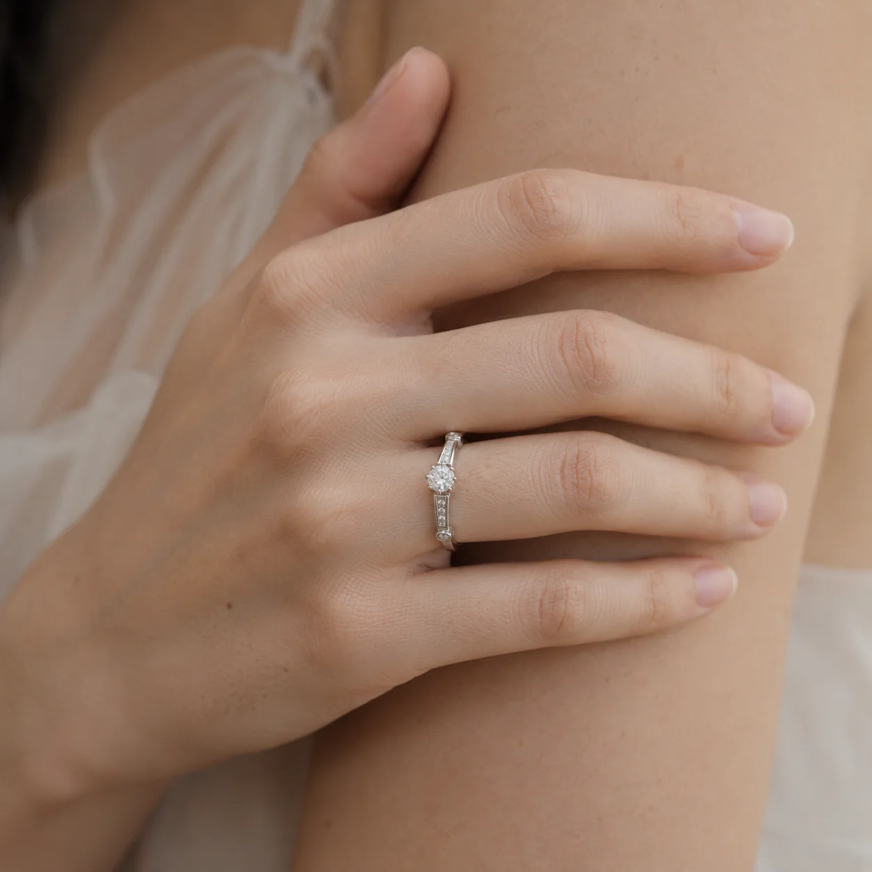 Celestia Vintage Solitaire Ring - Image 4