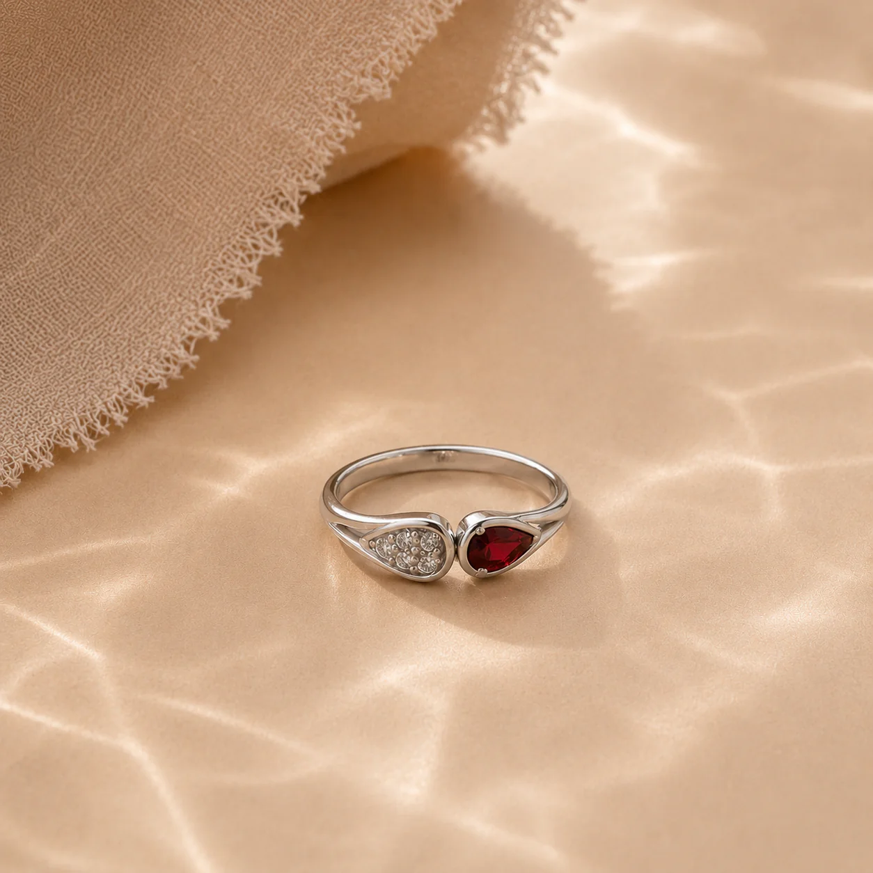 Crimson Harmony Ring - Image 2