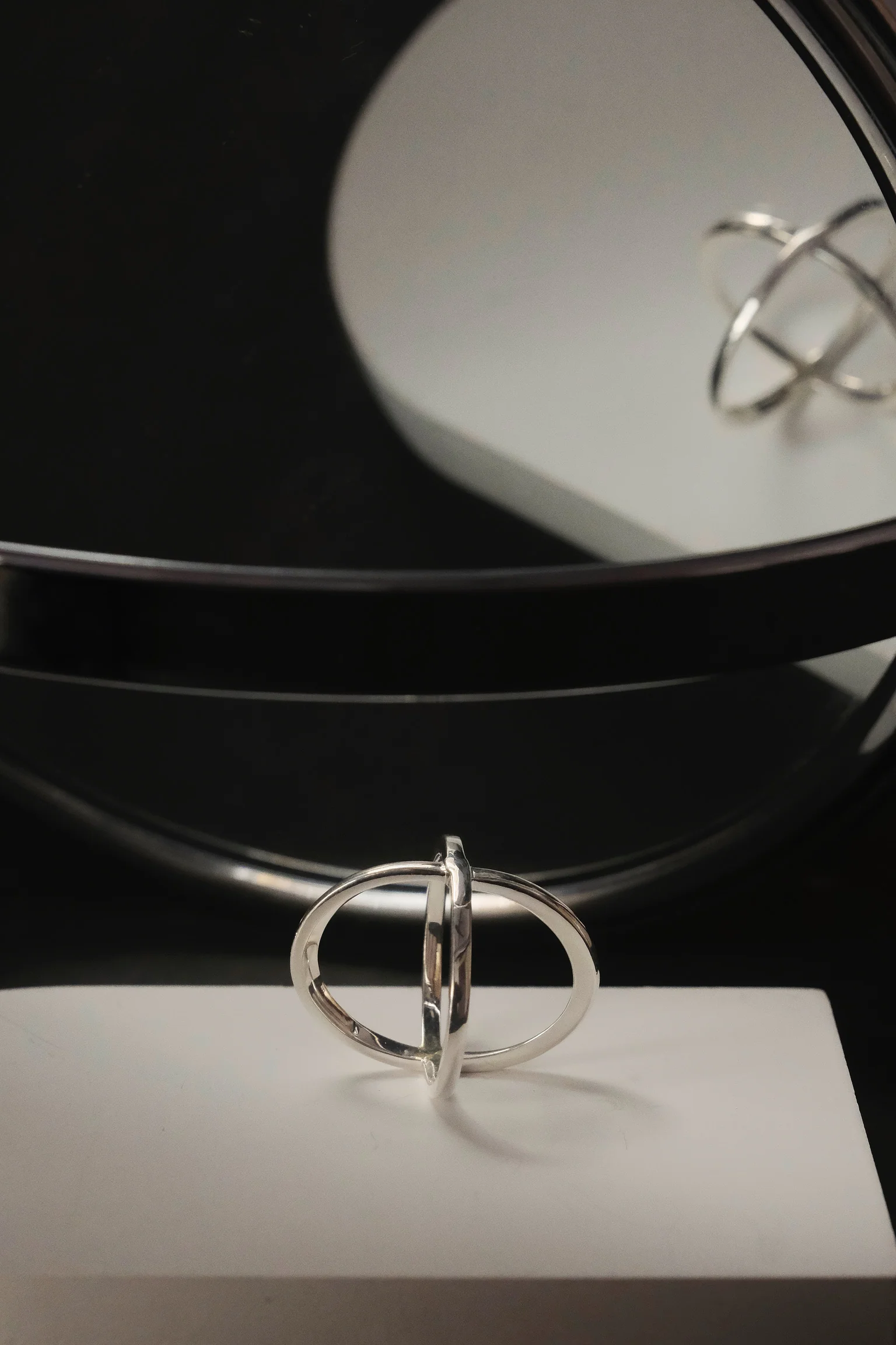 Criss Cross Ring - Image 7