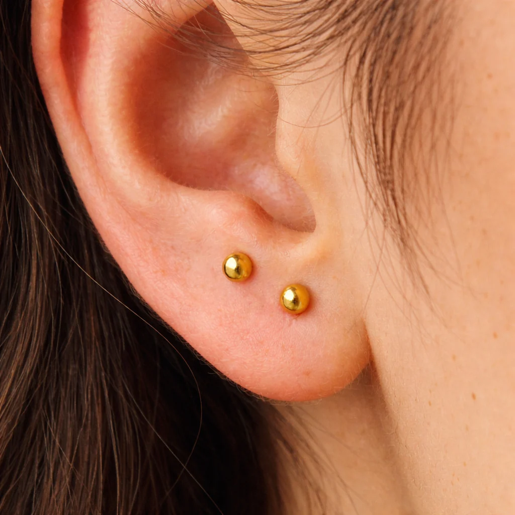 Dot Studs