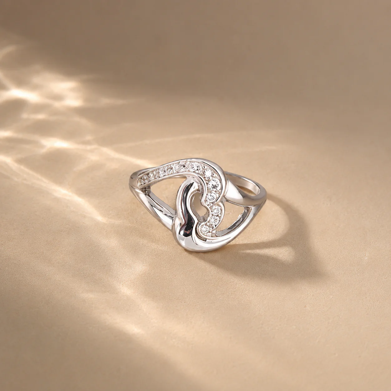 Elowen Twist Solitaire Ring - Image 3