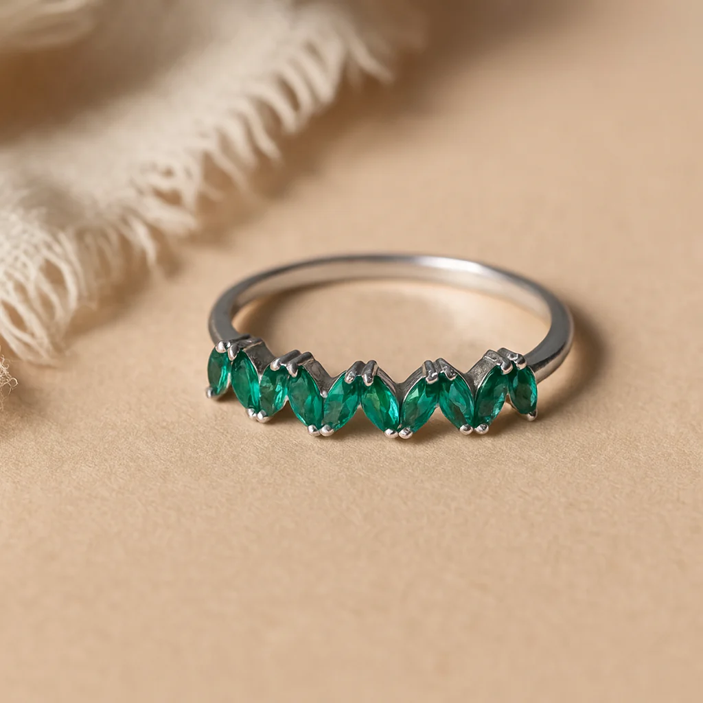 Emerald Marquise Band - Image 4