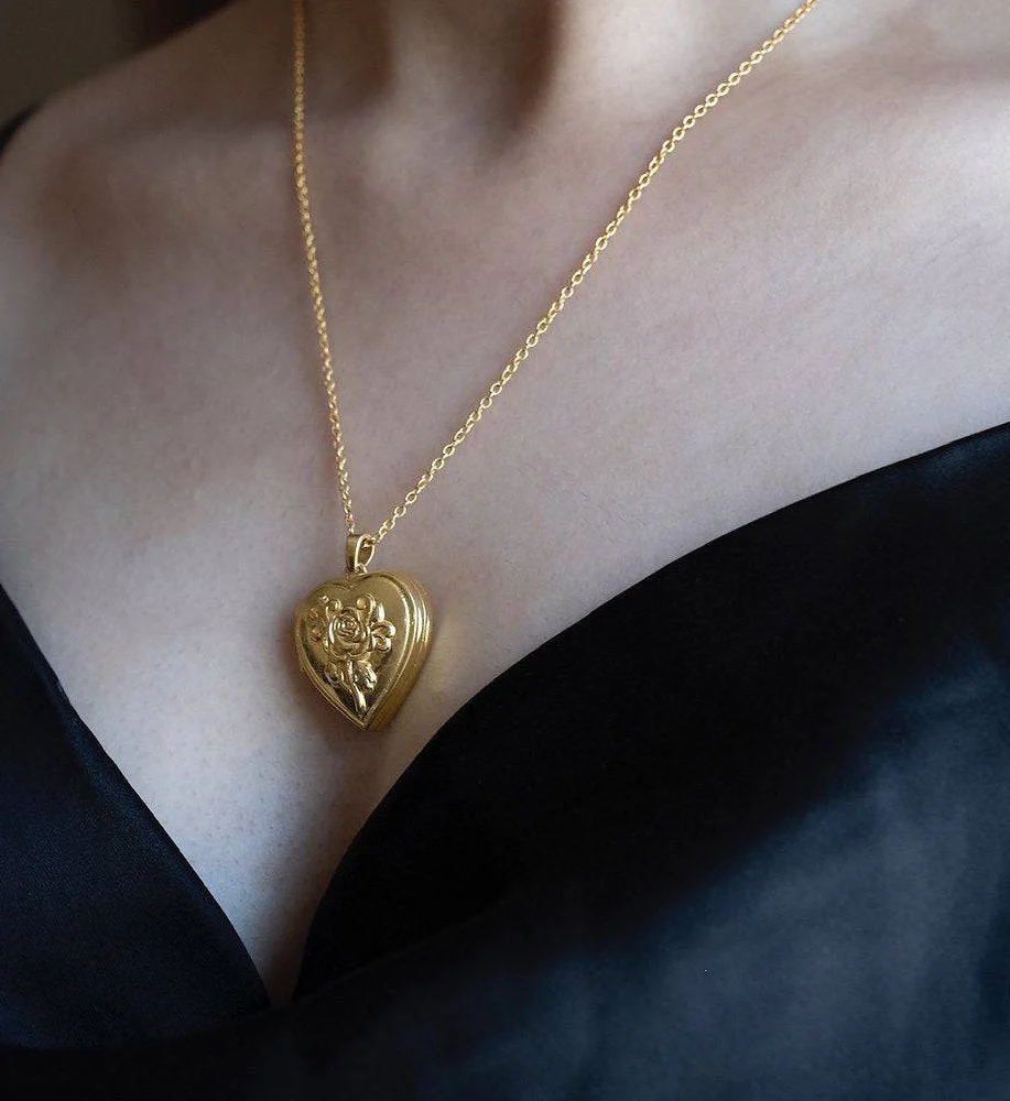 Floral Heart Locket Necklace - Image 5