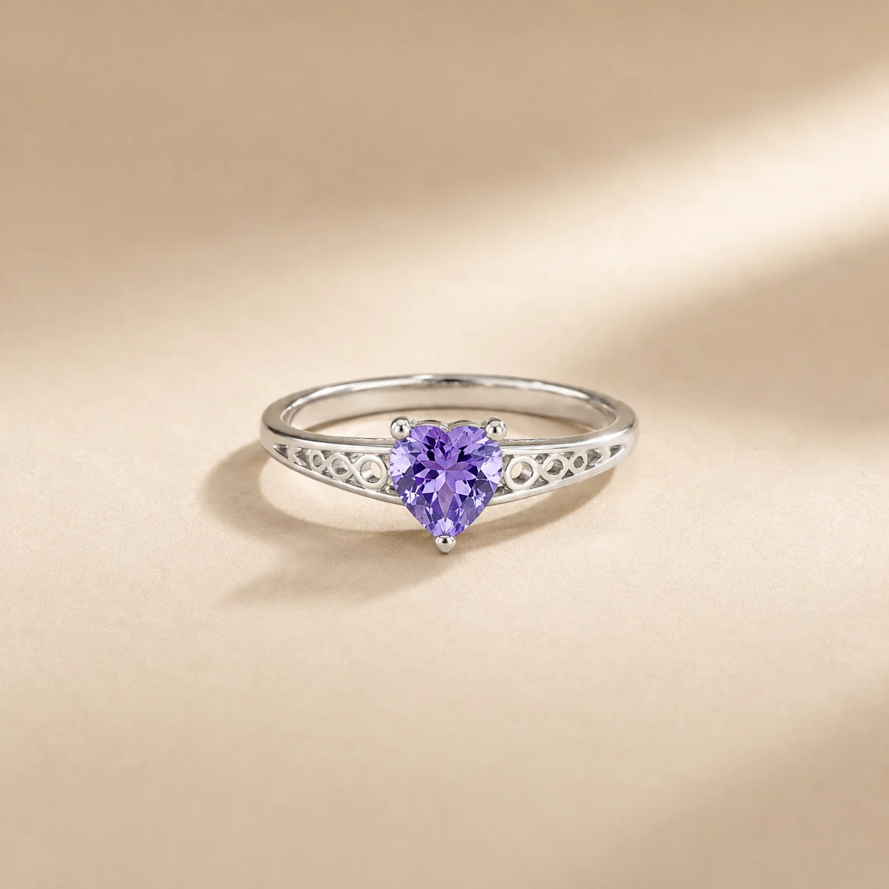 Heart-Cut Amethyst Filigree Ring - Image 3