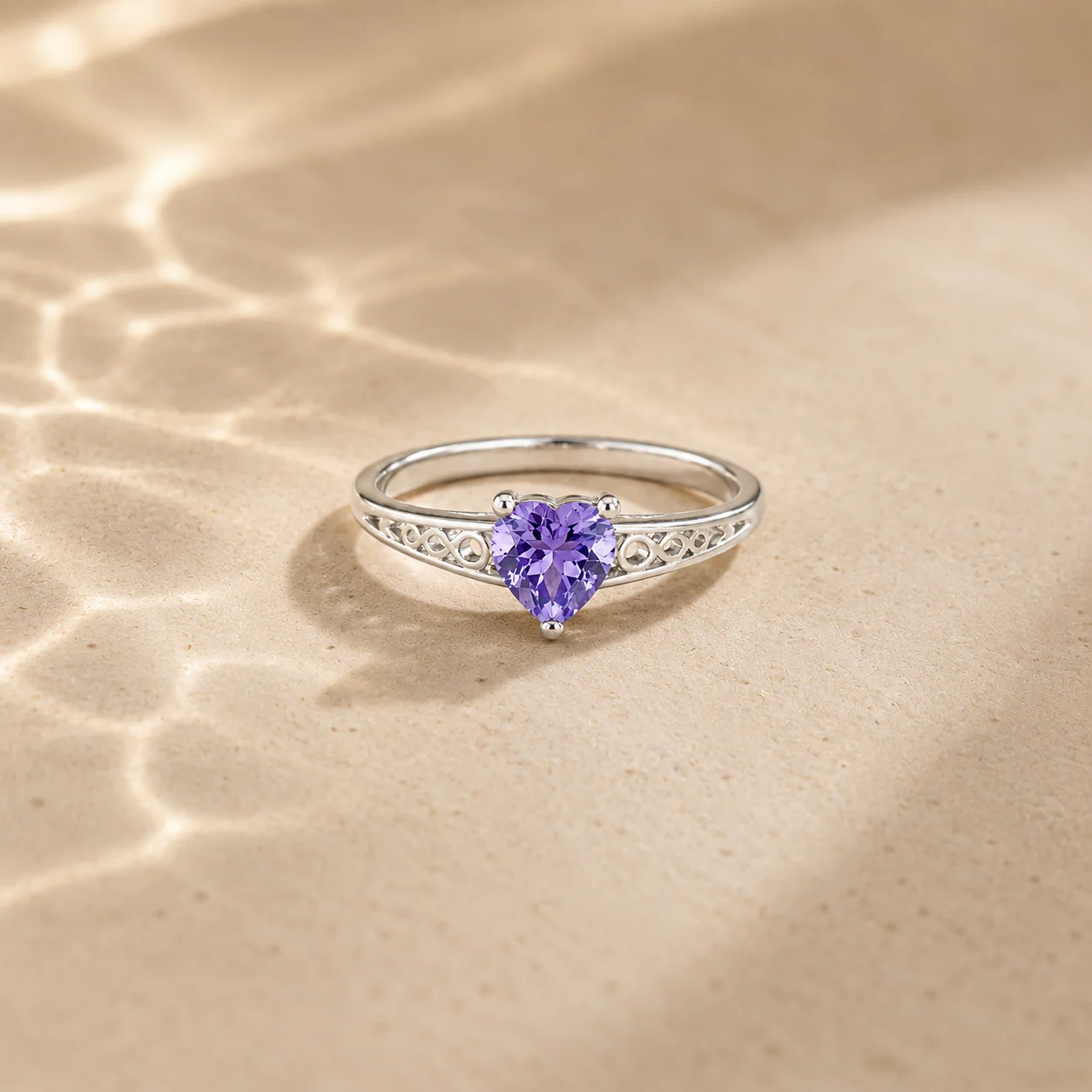 Heart-Cut Amethyst Filigree Ring - Image 4