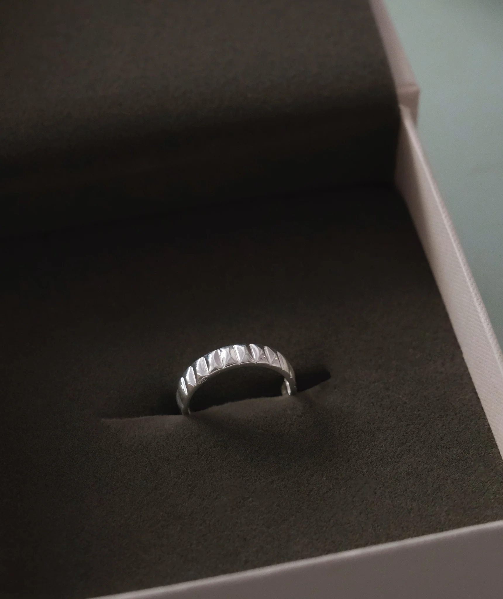Kouture Mound Ring - Image 5