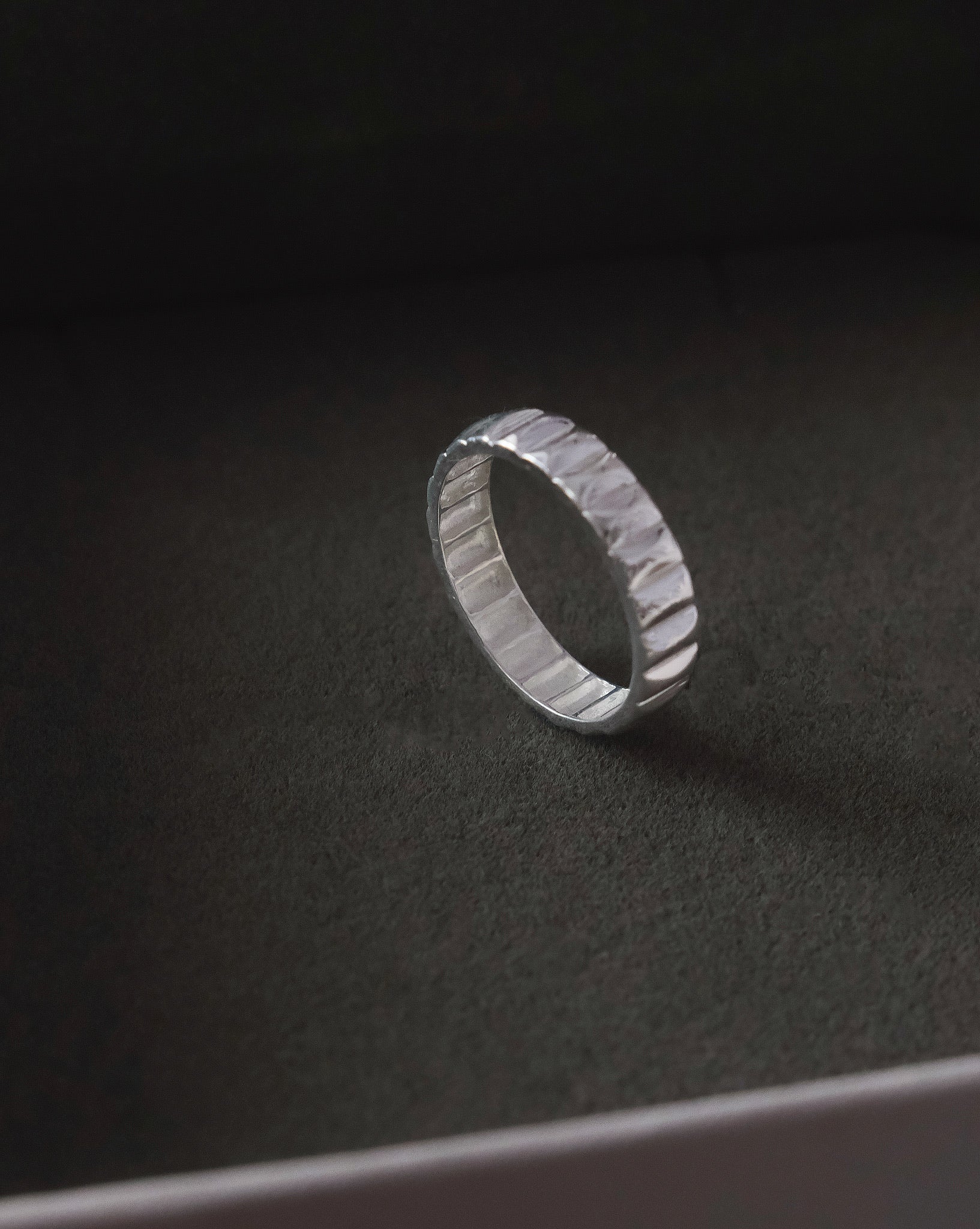 Kouture Mound Ring - Image 6