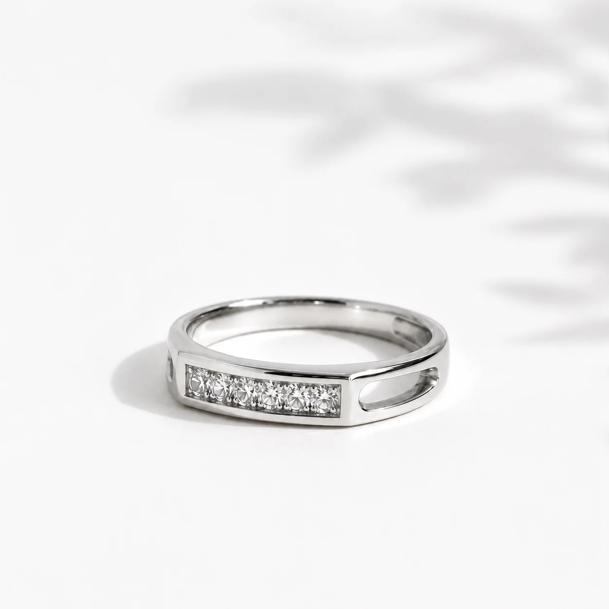 Lumière Channel Ring - Image 3