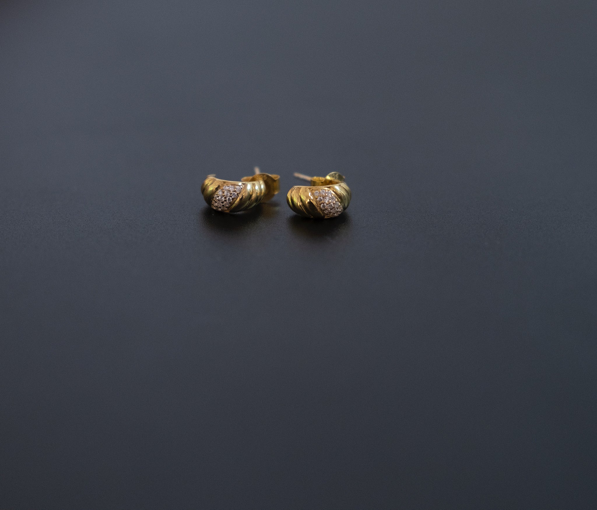 Mini CZ Braided Hoops Earring - Image 4