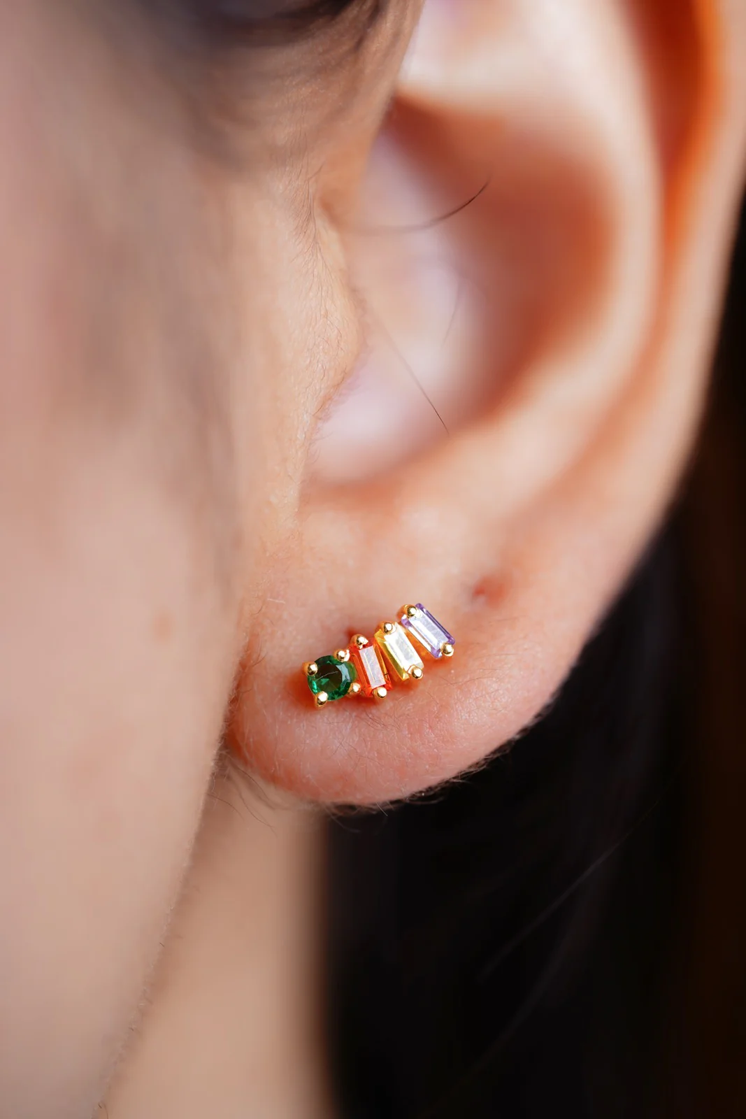 Navratan Line Studs - Image 3