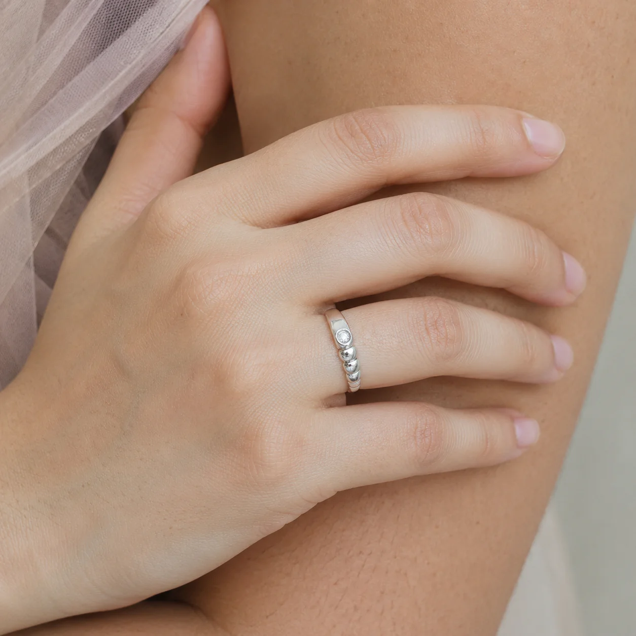 Nova Orbit Solitaire Ring - Image 4
