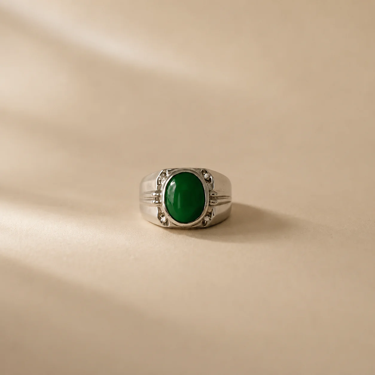 Regal Green Onyx Signet Ring - Image 2