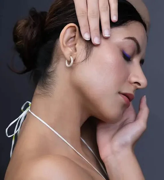 Sakshi's "Basic Gal Hoops" - Image 4