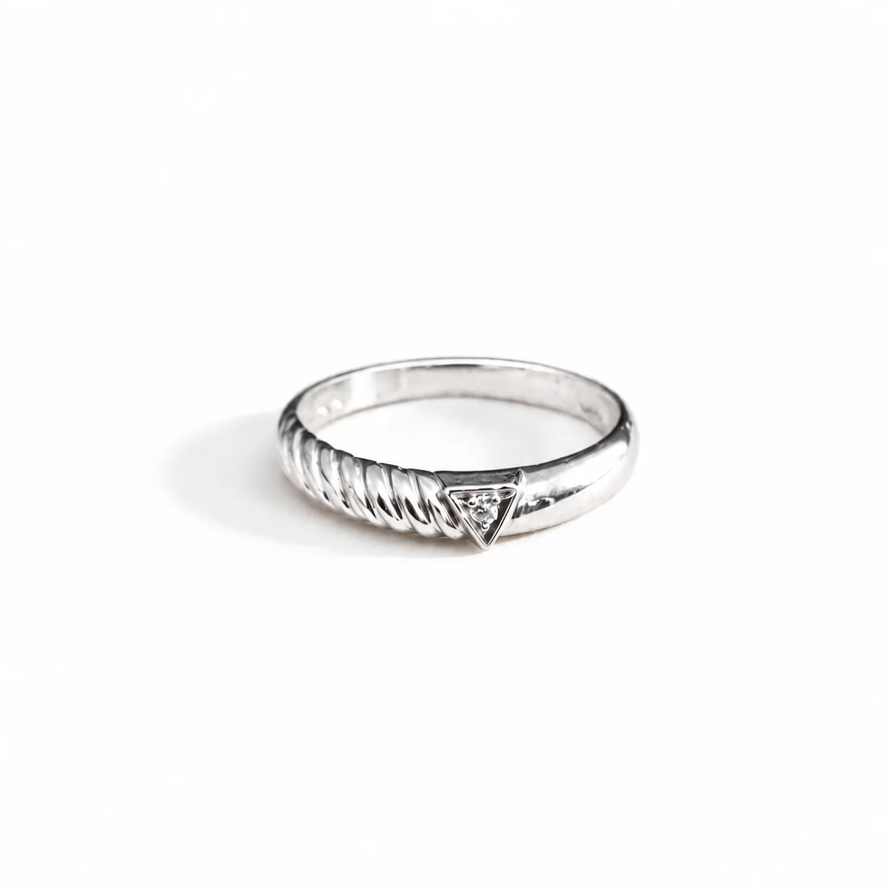 Twisted Triangle Solitaire Ring - Image 3