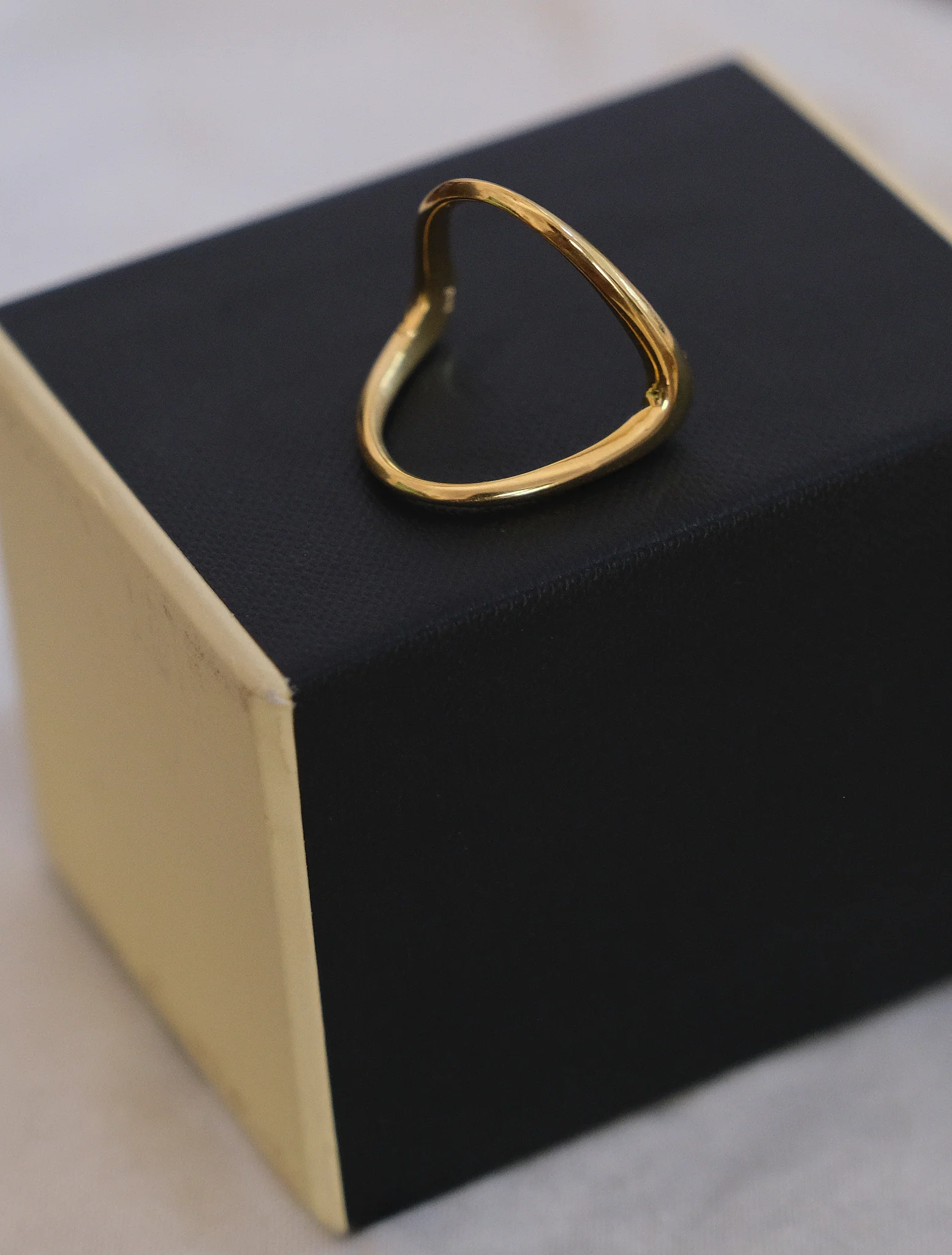 V Shaped Ring - Image 4
