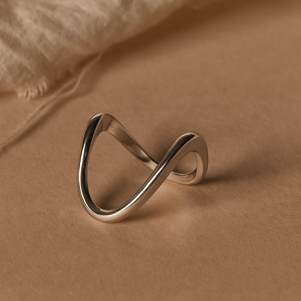 V Shaped Ring - Image 5