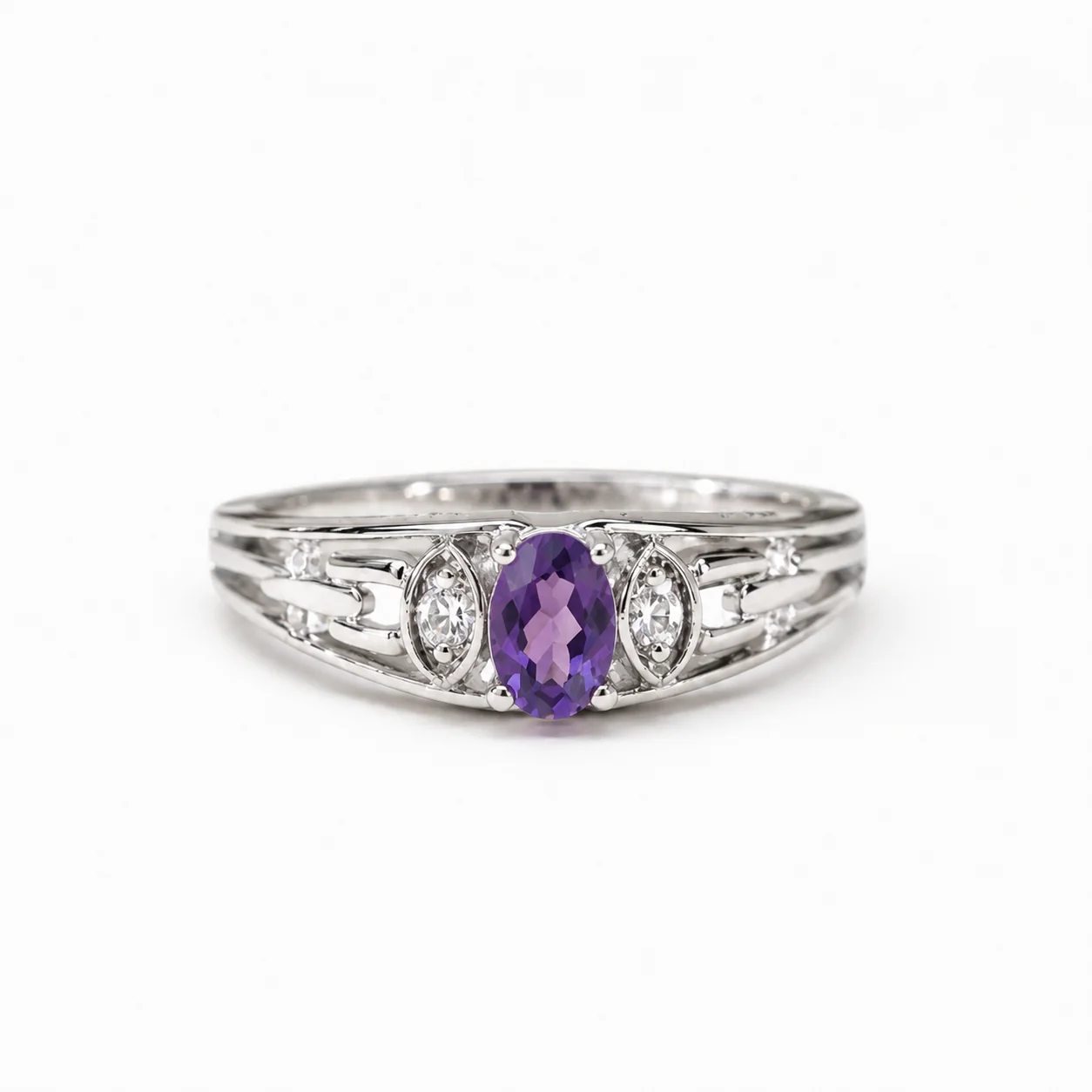 Vintage Amethyst Oval Ring - Image 2