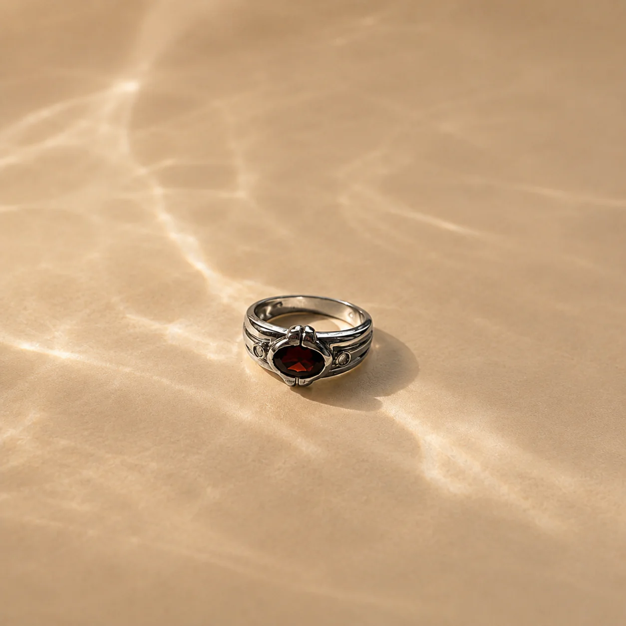 Vintage Garnet Solitaire Ring - Image 4