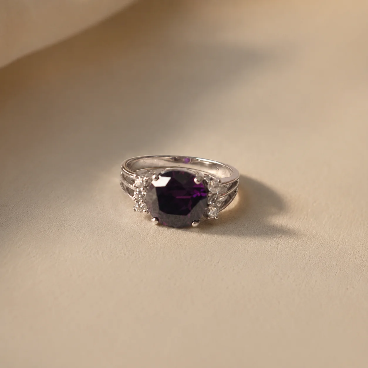 Violet Royale Amethyst Ring - Image 2