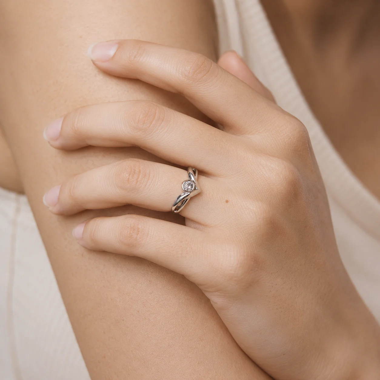 White CZ Chevron Solitaire Ring - Image 4